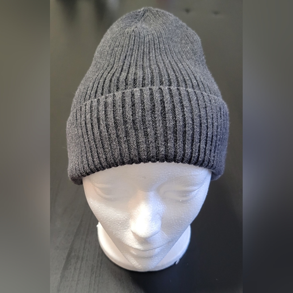 Ribbed knit beanie hat